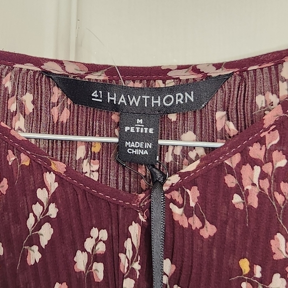 41 Hawthorn Burgandy Flowy Floral Sheer Top Medium Petite - Picture 5 of 12
